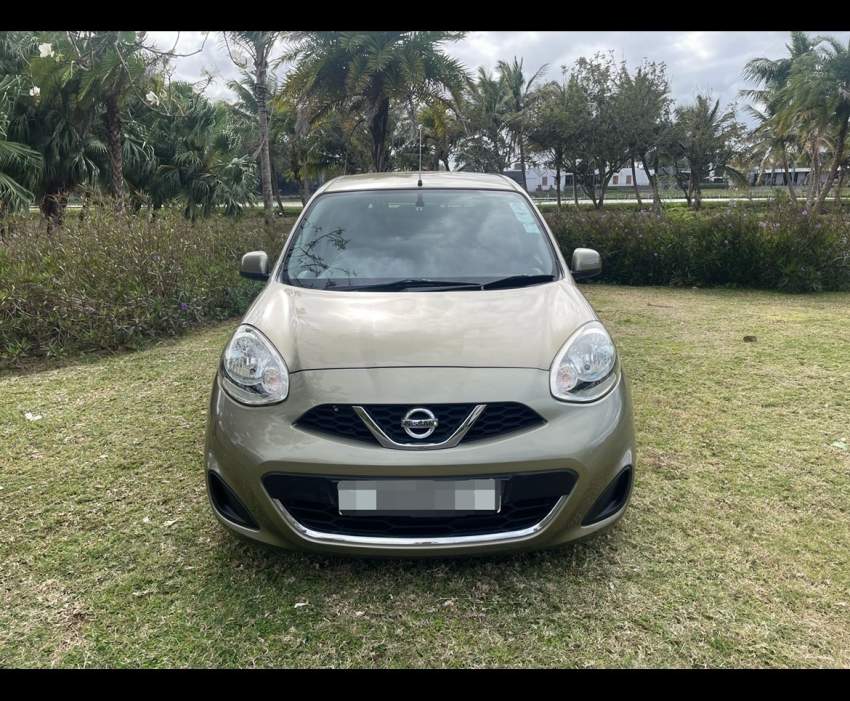 Nissan March  - 1 - Compact cars  on Aster Vender