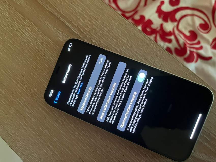 Iphone 12 - 7 - iPhones  on Aster Vender