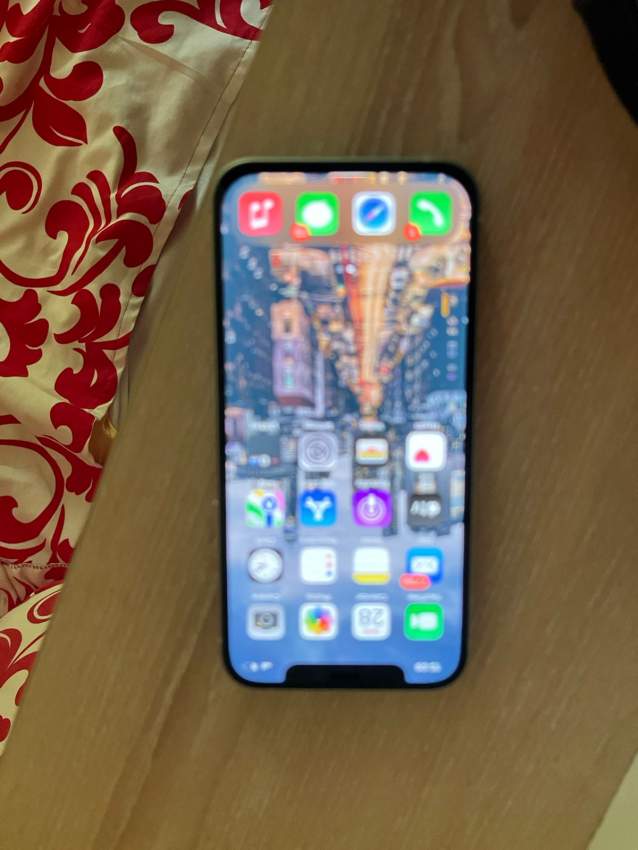 Iphone 12 - 2 - iPhones  on Aster Vender