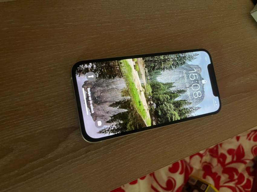 Iphone 12 - 6 - iPhones  on Aster Vender