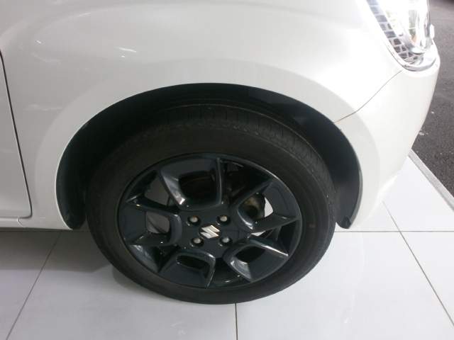 SUZUKI IGNIS YR SP 16 - 3 - Family Cars  on Aster Vender