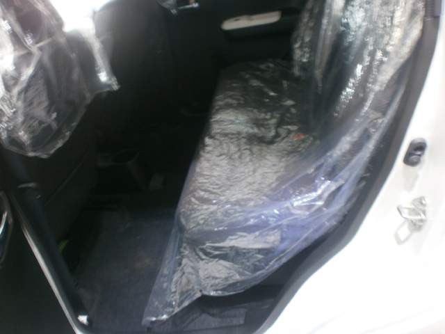 SUZUKI IGNIS YR SP 16 - 7 - Family Cars  on Aster Vender