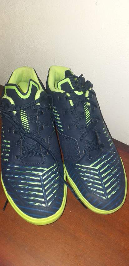 Futsal shoes - 0 - Sports shoes  on Aster Vender