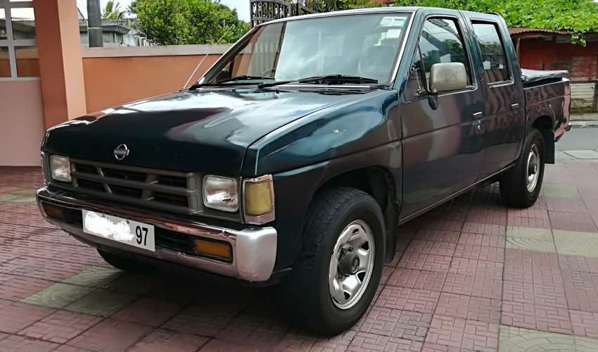 Nissan Pick Up - 6 - Pickup trucks (4x4 & 4x2)  on Aster Vender
