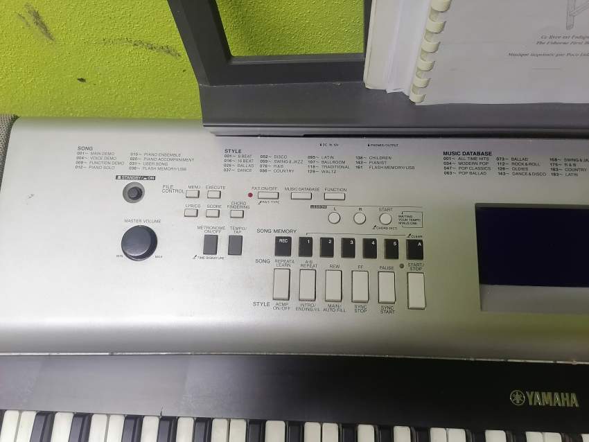 Yamaha piano dgx 530