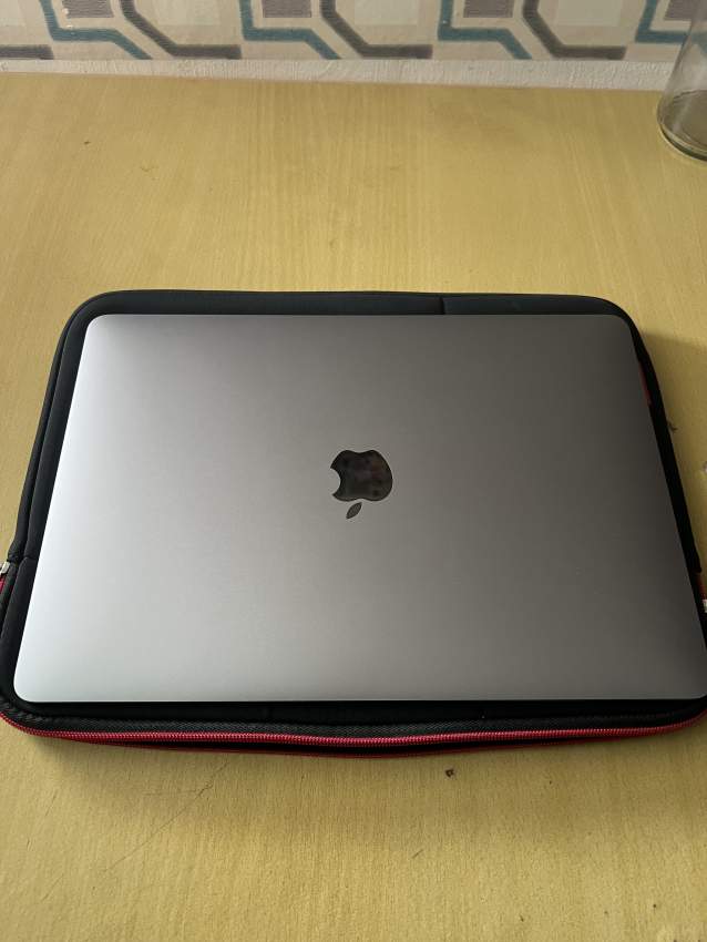 MacBook Air 2019 - 0 - Laptop  on Aster Vender
