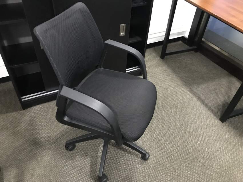 Office furnitures - 1 - Desk chairs  on Aster Vender