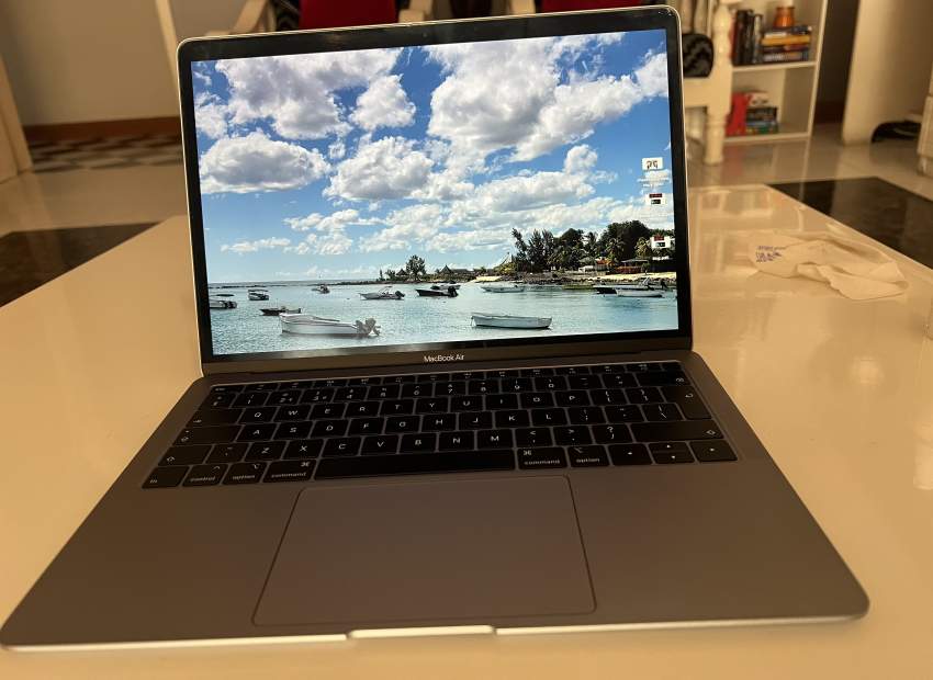 MacBook Air 2018 - 1 - Laptop  on Aster Vender