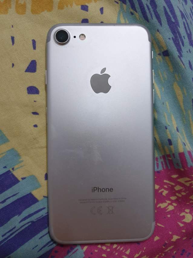 Iphone 7   on Aster Vender