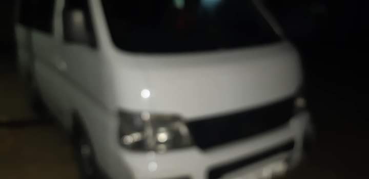 Nissan Van  - 4 - Passenger Van  on Aster Vender