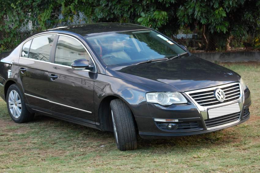 Volkswagen Passat Automatic leather inside YR 2008 - 1 - Luxury Cars  on Aster Vender
