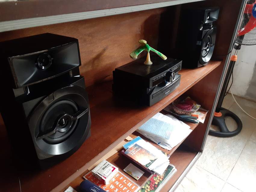 Panasonic SC UX100 - 4 - Other Studio Equipment  on Aster Vender