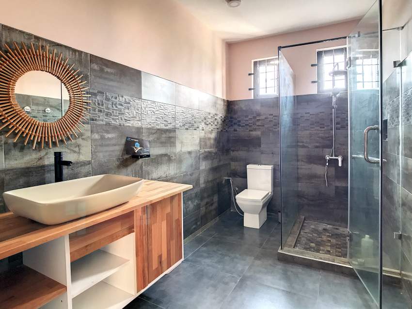 (Ref. MA7-630) Maison moderne avec un grand espace jardin - 3 - House  on Aster Vender