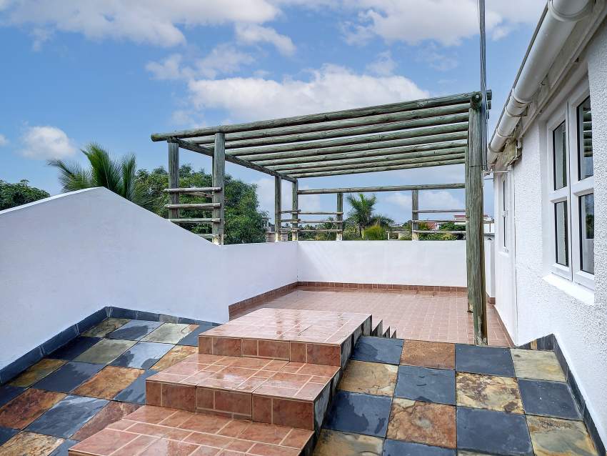 (Ref. MA7-730) Grande maison sur 3 niveaux de 4 appartements - 9 - House  on Aster Vender