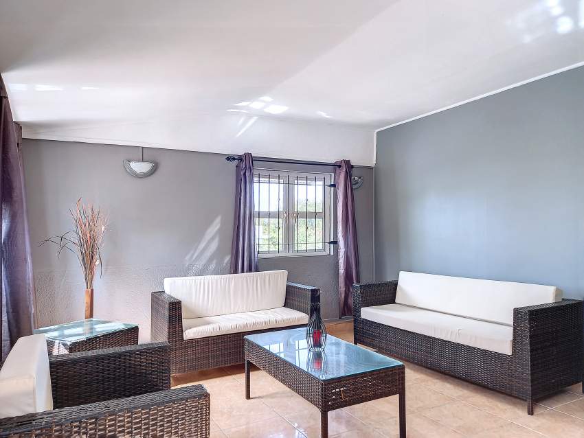 (Ref. MA7-730) Grande maison sur 3 niveaux de 4 appartements - 8 - House  on Aster Vender