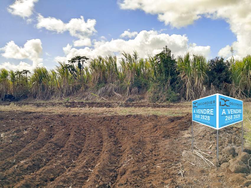 (Ref. MA7-733) Grand terrain agricole proche de l'autoroute - 1 - Land  on Aster Vender