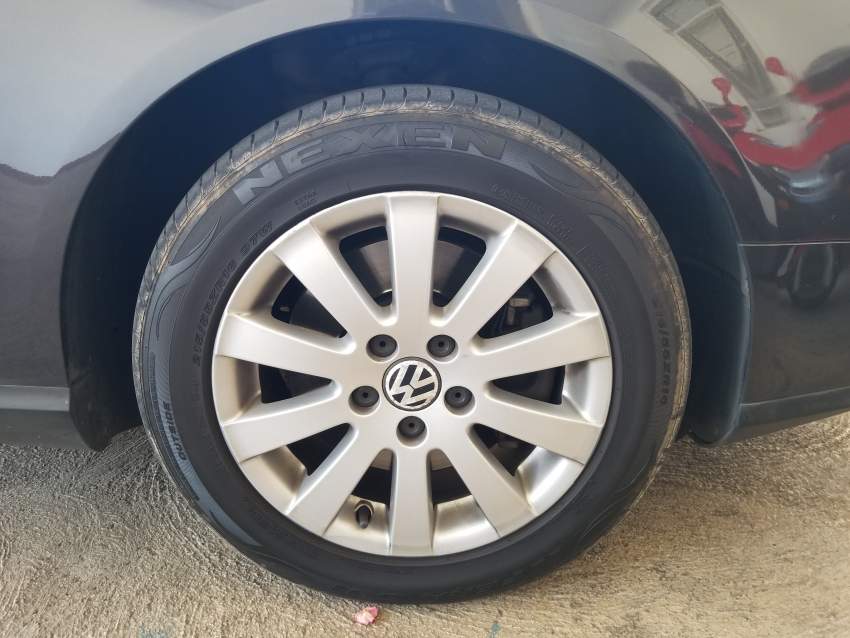 VW Passat for sale - 4 - Family Cars  on Aster Vender