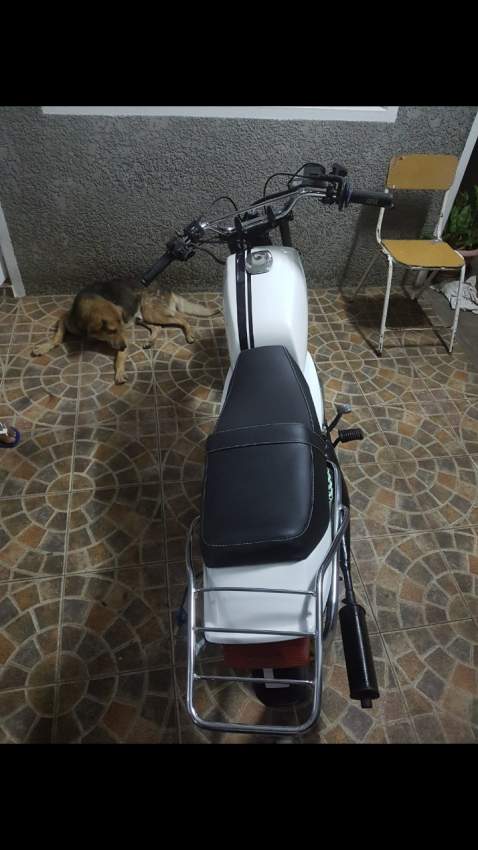 AX100 Serie X - 2 - Sports Bike  on Aster Vender