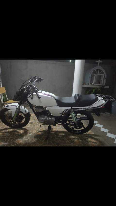 AX100 Serie X - 1 - Sports Bike  on Aster Vender