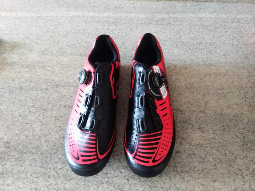 Cyclist Shoes & Accessories - 1 - Sports outfits  on Aster Vender