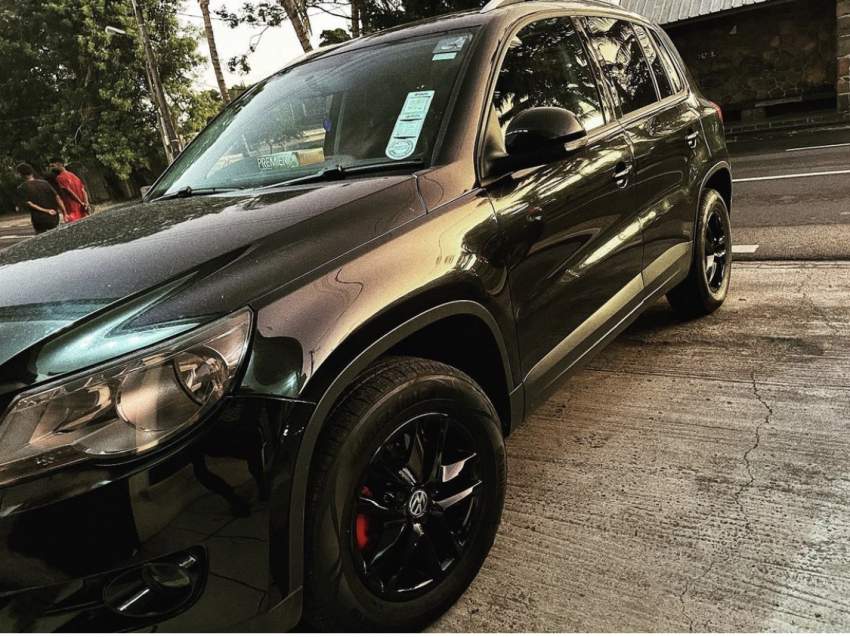 Volkswagen Tiguan - 0 - SUV Cars  on Aster Vender