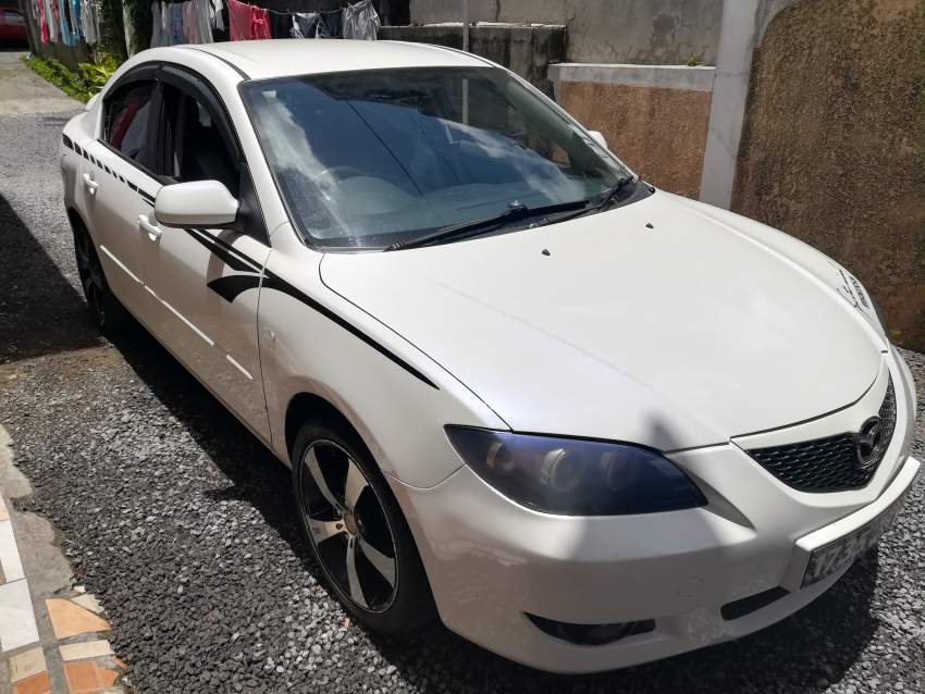 Mazda 3 - 1 - Compact cars  on Aster Vender