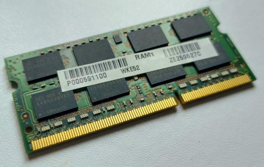 Laptop RAM DDR3 8GB 1600MHz (single stick)