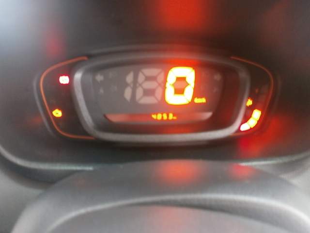 RENAULT KWID  - 6 - Sport Cars  on Aster Vender