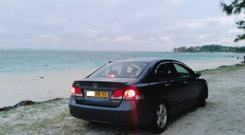 Honda - Civic 1.6 Sedan - 3 - Family Cars  on Aster Vender