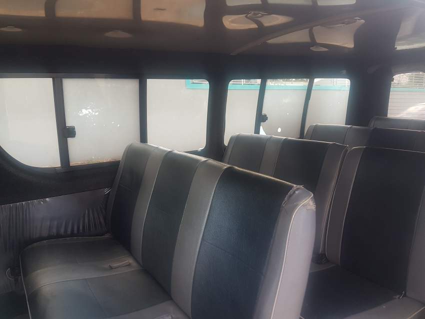 Toyota Hiace - 5 - Passenger Van  on Aster Vender