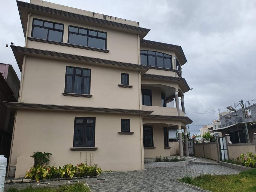 GIP043- NEWLY BUILT HOUSE FOR SALE AT ROSE-BELLE on Aster Vender