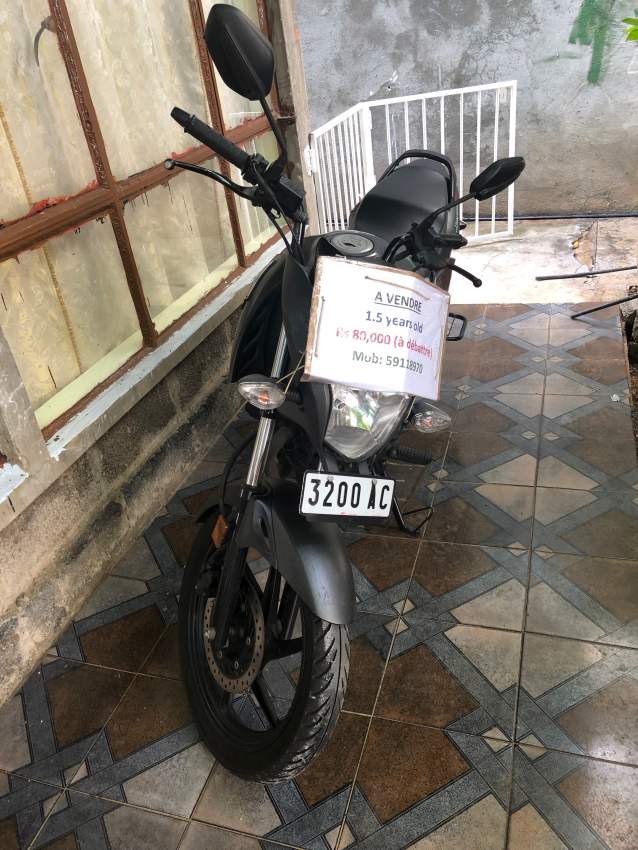 Motorcycle Honda Unicorn 160cc year 2017 - 2 - Roadsters  on Aster Vender