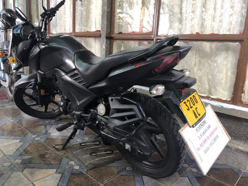 Motorcycle Honda Unicorn 160cc year 2017 - 3 - Roadsters  on Aster Vender