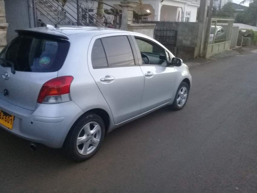 Toyota vitz 2008 - 2 - Compact cars  on Aster Vender