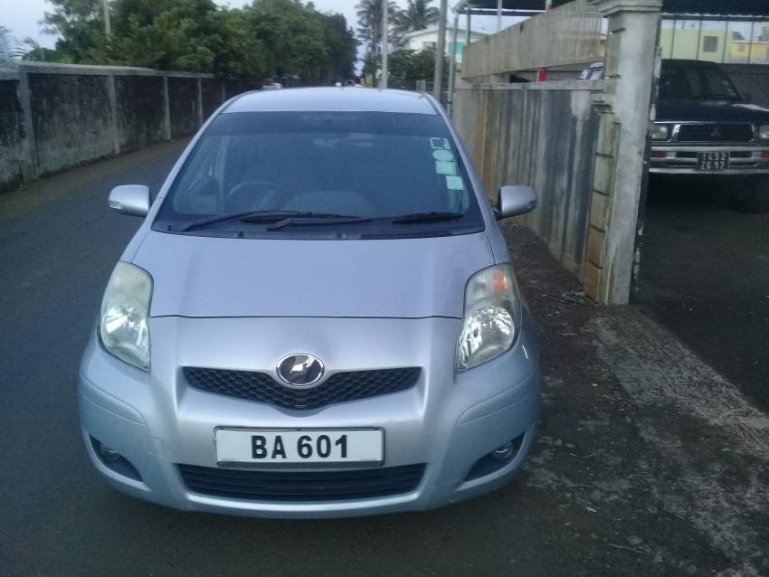 Toyota vitz 2008 - 1 - Compact cars  on Aster Vender