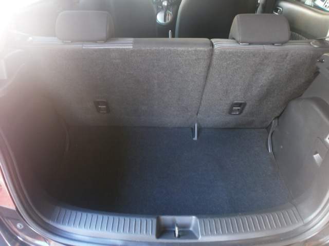 Mazda demio - 2 - Family Cars  on Aster Vender