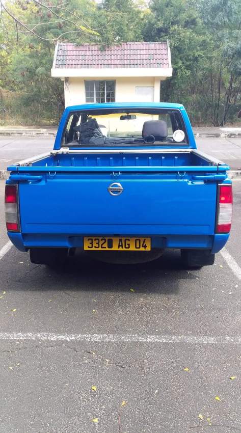 Nissan 2*4 Year 04 - 1 - Pickup trucks (4x4 & 4x2)  on Aster Vender