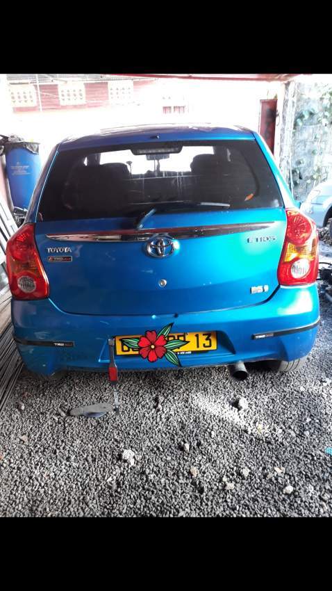 Toyota Etios Hatchback 2013 - 5 - Family Cars  on Aster Vender