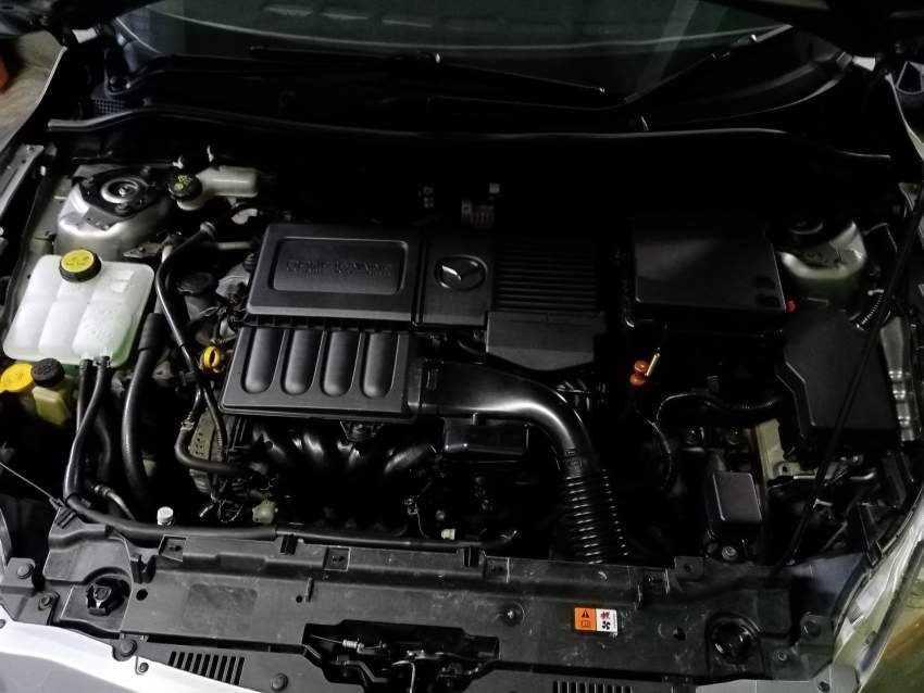 MAZDA 3 - 19 - Family Cars  on Aster Vender