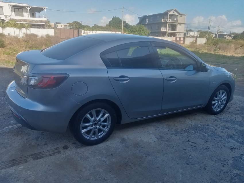 MAZDA 3 - 14 - Family Cars  on Aster Vender