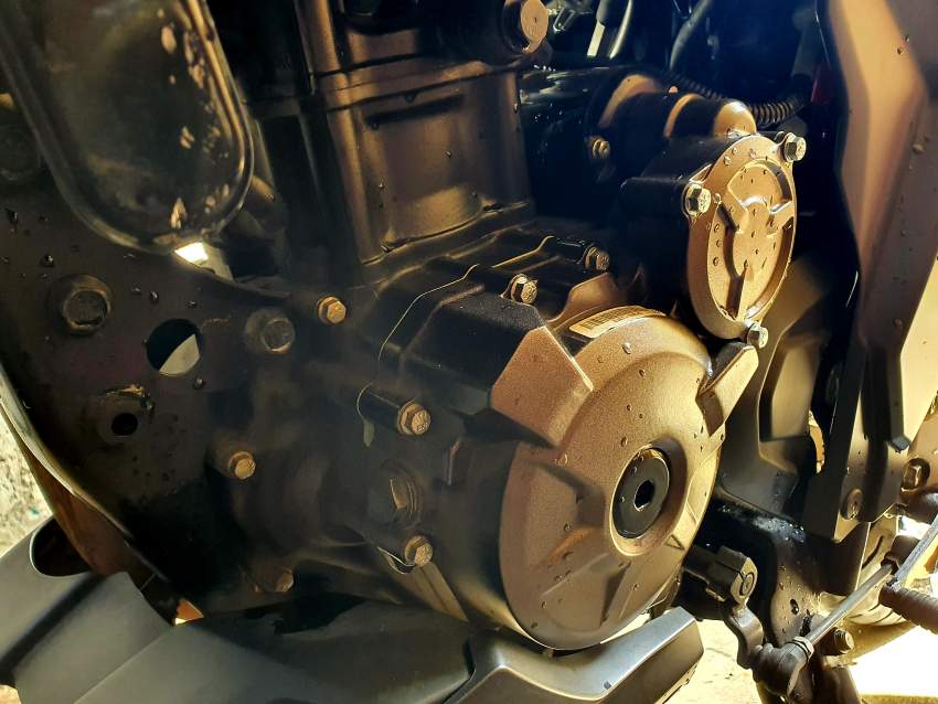 Suzuki gixxer 250cc  - 2 - Sports Bike  on Aster Vender