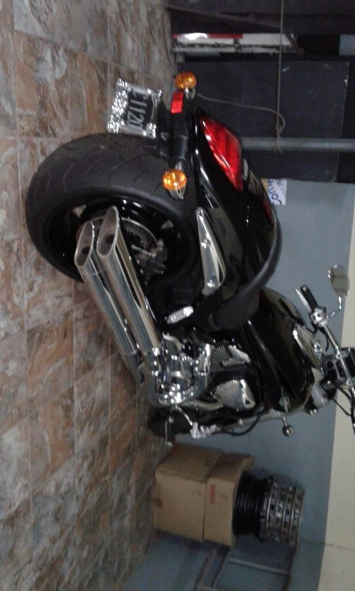 A vendre suzuki intruder 1800cc an 2009 2000km au compteut - 0 - Cruisers & Choppers  on Aster Vender