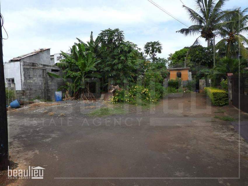 Residential land of 6.3 perches in Solitude,Triolet. - 1 - Land  on Aster Vender