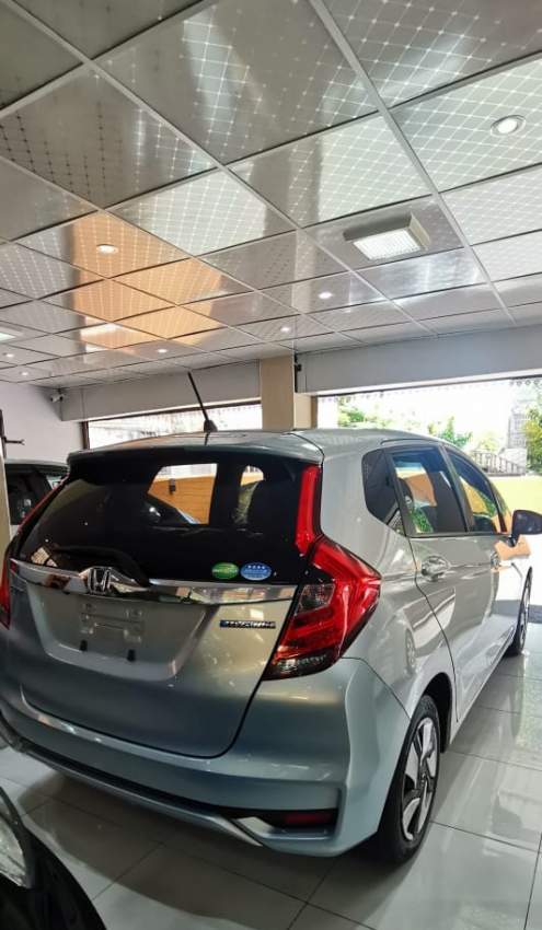 HONDA FIT HYBRID L PACKAGE - 8 - Family Cars  on Aster Vender