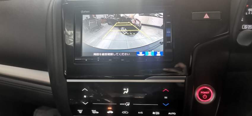 HONDA FIT HYBRID L PACKAGE - 3 - Family Cars  on Aster Vender