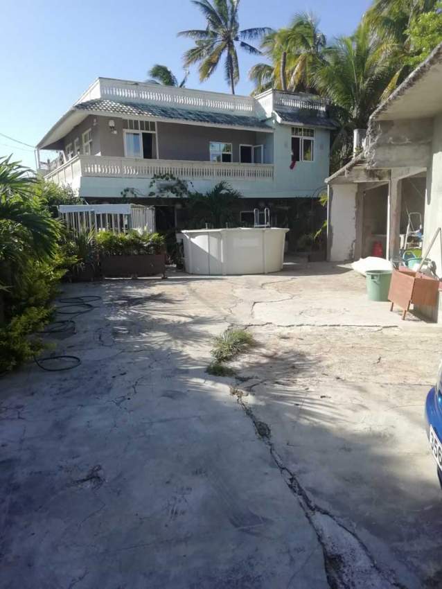 URGENT VEND 2 Maisons dont 1 à rénover - 5 - House  on Aster Vender