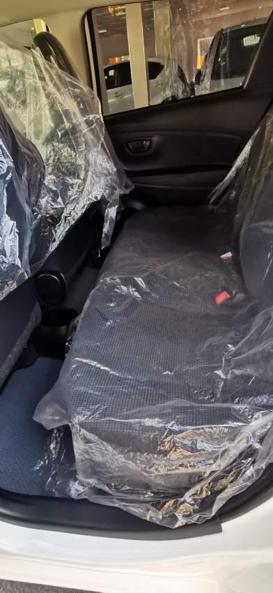 TOYOTA VITZ - 4 - Family Cars  on Aster Vender