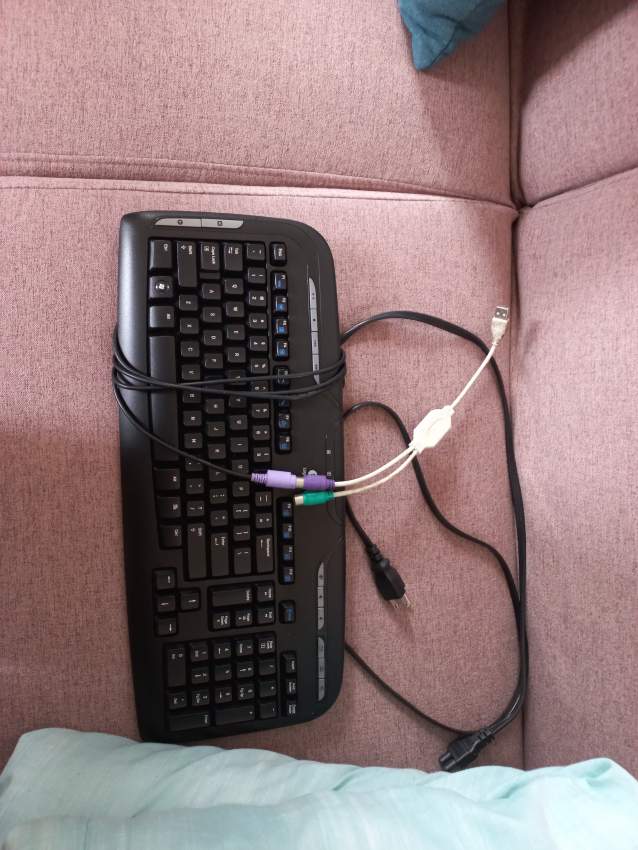 3 printers + keyboard - 1 - Laser printer  on Aster Vender