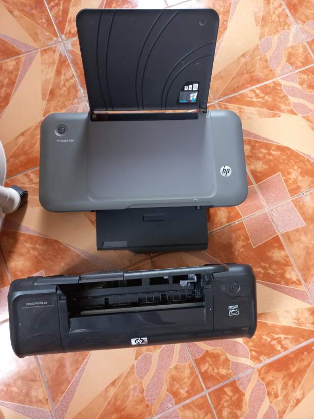 3 printers + keyboard - 2 - Laser printer  on Aster Vender