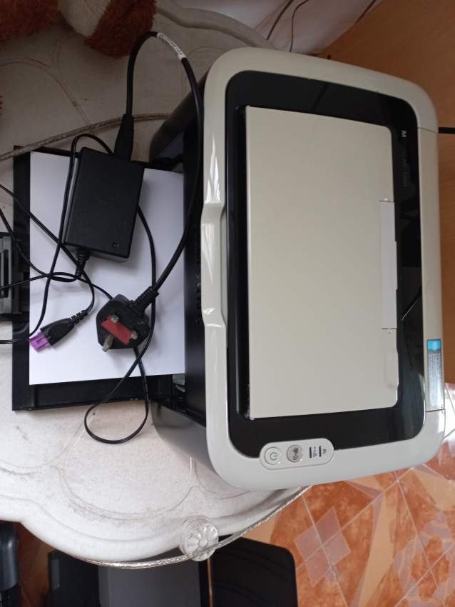 3 printers + keyboard on Aster Vender